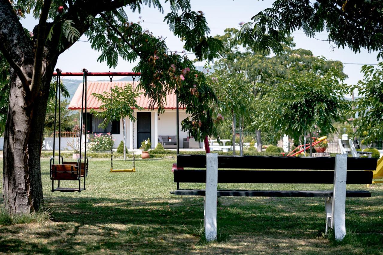 Casa Alegria Villa Olympiada Exterior photo